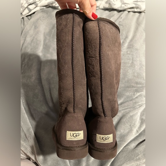 Women's Shoes UGG CLASSIC TALL II Sheepskin Boots, Brown 9 - Picture 2 of 8